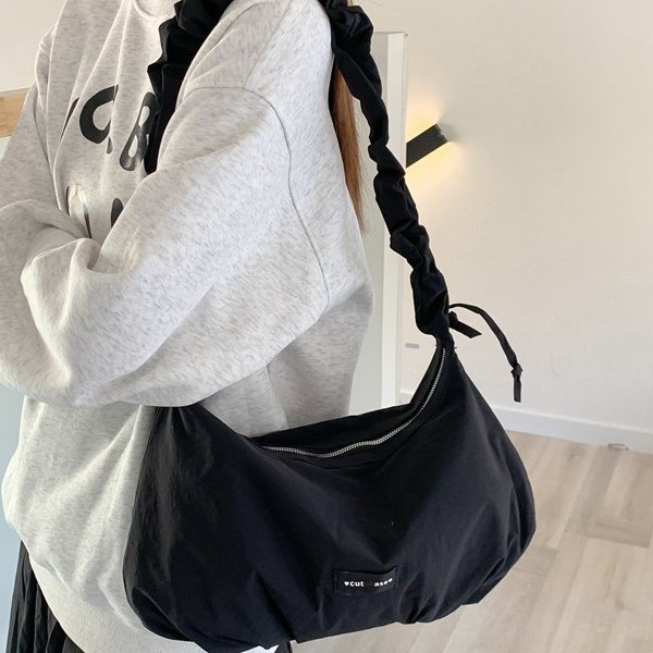 New fashionable large-capacity college-style single-shoulder bag, zipper pleated bag, tote bag, single-shoulder bag, sewing thread handbag details Picture