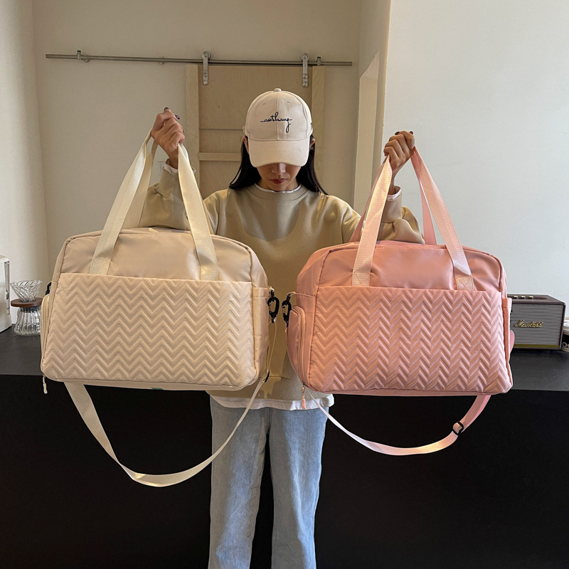 Large-capacity solid-color simple hand-held travel bag for women, dry and wet separated boarding luggage bag, Korean-style yoga fitness bag details Picture