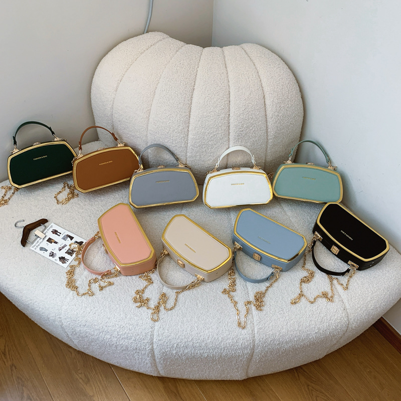 Cross-border quality box bag, fashionable and versatile chain bag, commuting small square bag, dinner bag, single-shoulder crossbody women's bag Application Scenario