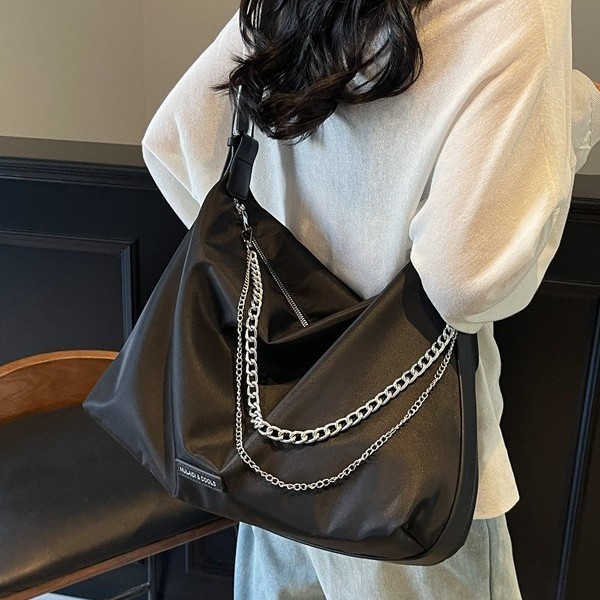 New women's tote handbag 2025, trendy, high-end and high-quality, a niche French thick chain underarm crossbody bag full figure