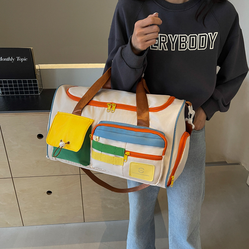 Fashionable and casual large-capacity sports and fitness bag, short-distance business trip and travel bag, dry and wet separation boarding storage bag Specification drawing