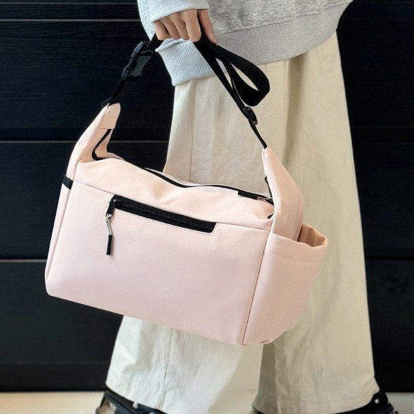 American trendy casual crossbody bag for women 2025 new summer large-capacity waterproof nylon contrasting color single-shoulder dumpling bag Specification drawing
