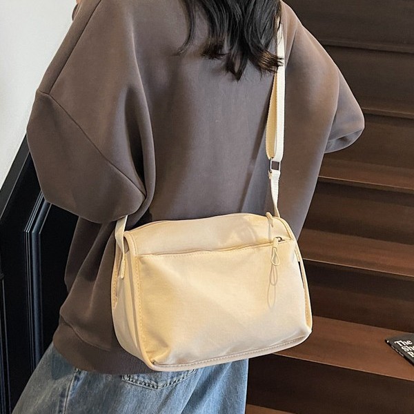 New fabric bag, sporty and casual, single-shoulder crossbody bag, women's forest style, Harajuku style, nylon bag, messenger bag, versatile for students Specification drawing