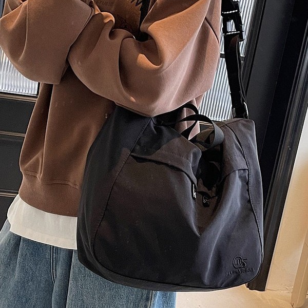 Cloth bag, casual tote bag, waterproof portable single-shoulder crossbody bag, travel bag for going out, large-capacity commuting bag for work details Picture