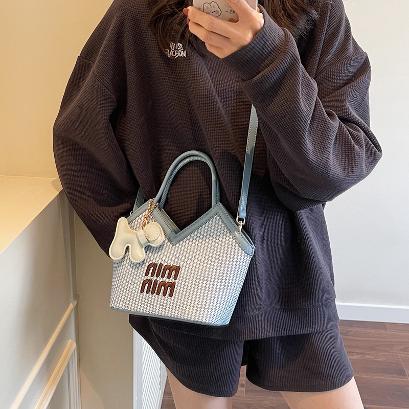 High-end and stylish, large-capacity tote bag 2025 new style, versatile and casual, single-shoulder crossbody bag for commuting to school Specification drawing