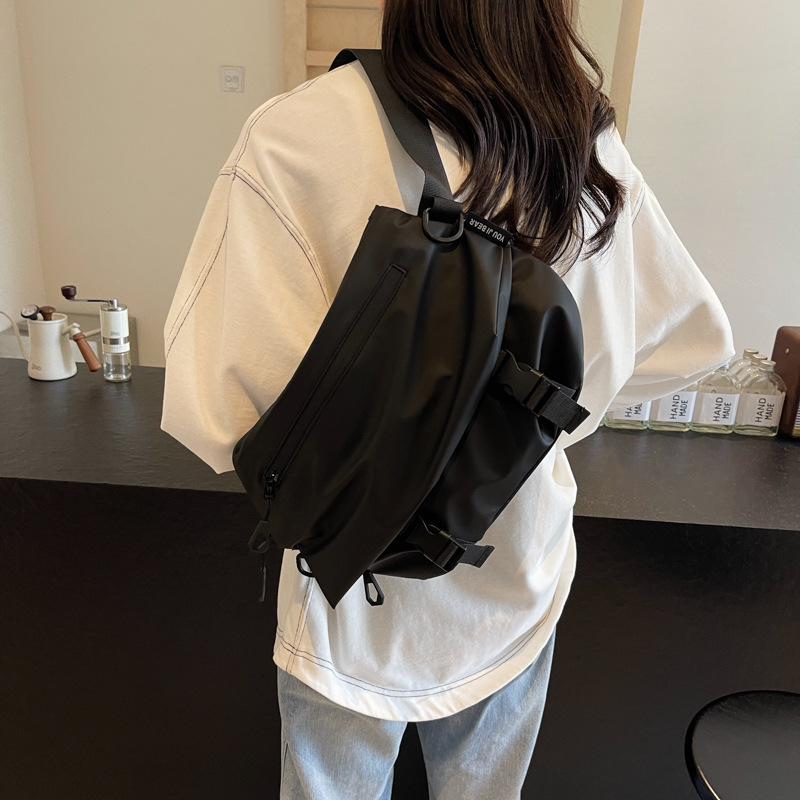 Casual large-capacity lightweight crossbody bag, 2024 new style bag, sports hiking crossbody bag, women's chest bag, cycling backpack, men details Picture