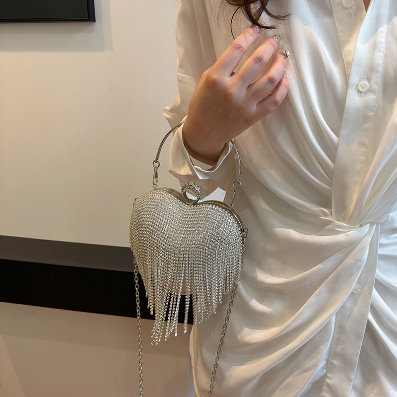 Street fringed women's bag box bag, 2024 new style fashionable diamond-encrusted heart bag, quality chain single-shoulder crossbody bag details Picture