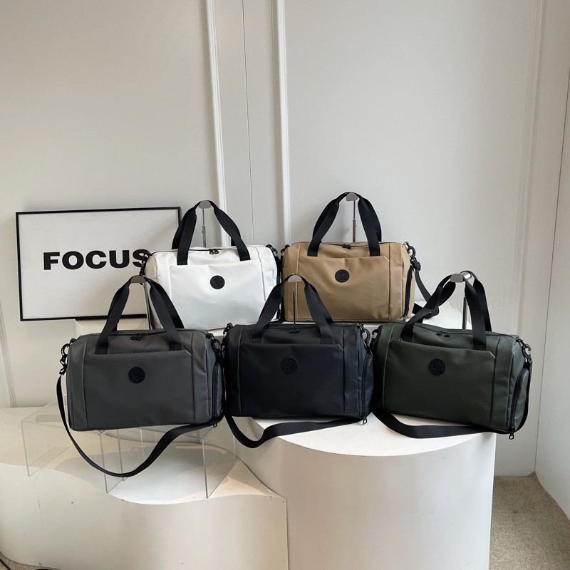 Short-distance large-capacity fashionable travel bags, single-shoulder crossbody lightweight yoga and fitness bags, outdoor leisure bags for pregnant women waiting to give birth Specification drawing