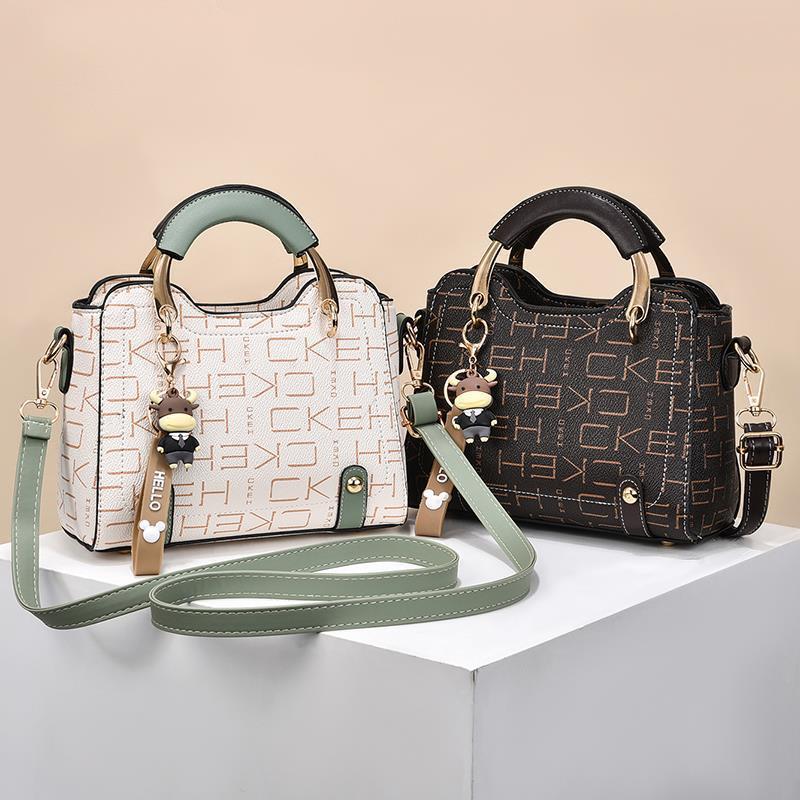The 2022 new Korean style spring/summer Instagram-worthy trendy single-shoulder bag is a versatile crossbody bag for ladies Specification drawing