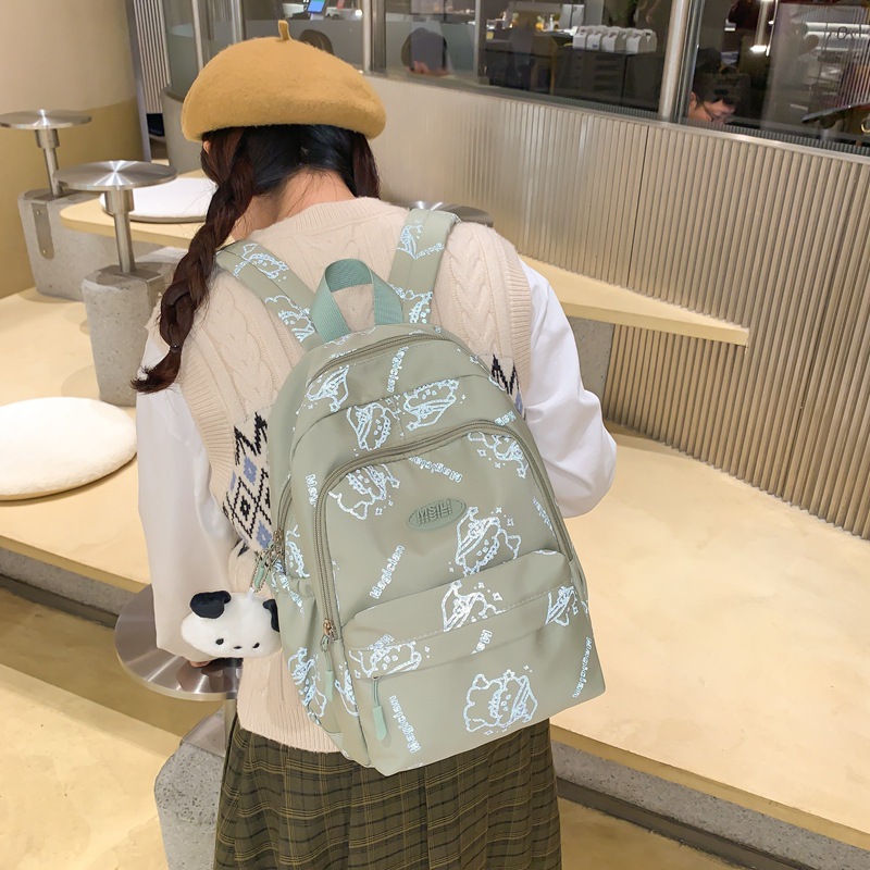 Schoolbag bear large-capacity printed backpack, a niche Korean version, casual and durable student bag for junior high school students, campus details Picture