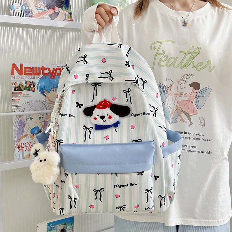 New cartoon and cute backpack on Instagram for girls, junior high school and college students, large-capacity schoolbag for primary school students, and high appearance level full figure