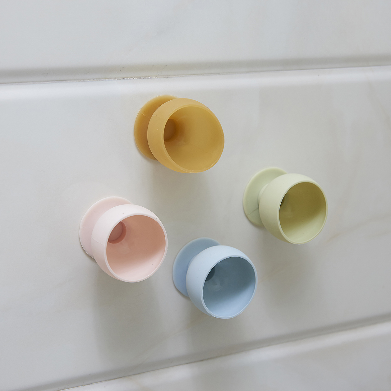 Silicone spherical door handles, gloves, anti-collision pads, buffer pads, sound-absorbing pads, door suction belts, suction cups, rear door locks, wall noise reduction Specification drawing