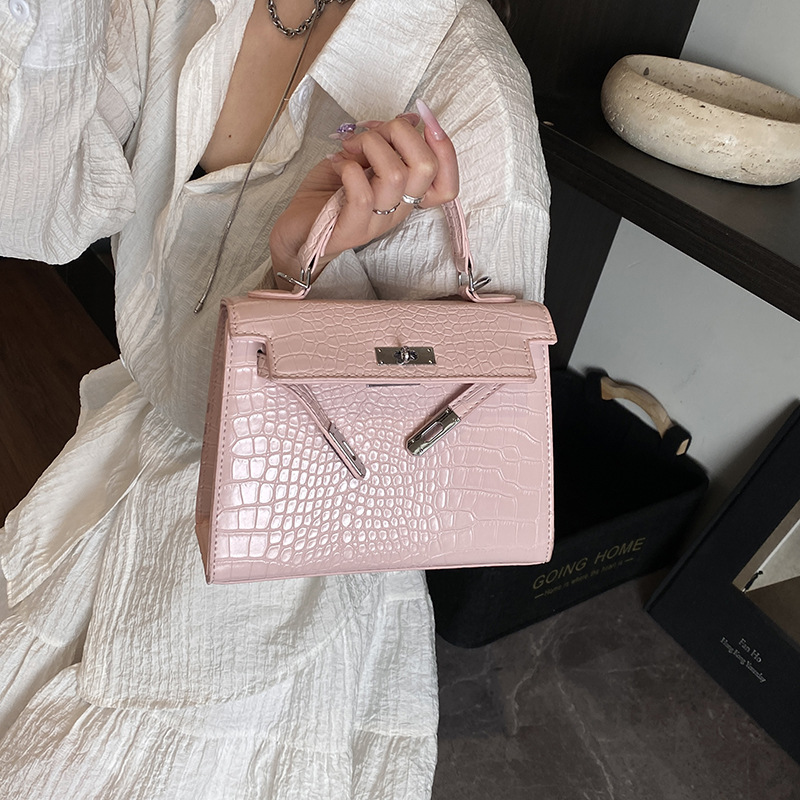 Cross-border niche crocodile-patterned handbag for women, 2025 new retro versatile single-shoulder Kelly bag, casual crossbody bag details Picture