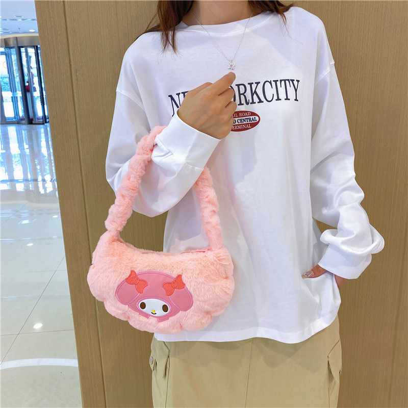 New plush crossbody handbag, cute girl cartoon portable storage bag, single-shoulder bag, fashionable winter bag wholesale Application Scenario