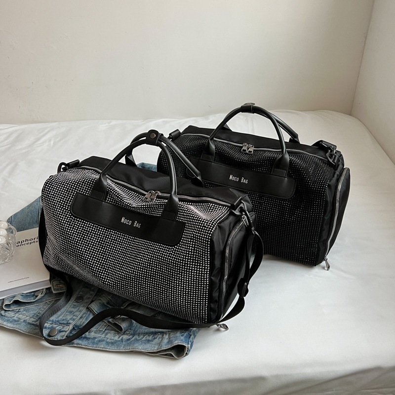 Japanese and Korean fashion yoga and fitness bag 2025 New style large capacity short travel bag texture hot diamond casual crossbody bag Specification drawing