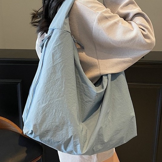 Cross-border relaxed fabric bag for women 2025 New spring large-capacity casual single-shoulder bag and commuter tote bag full figure
