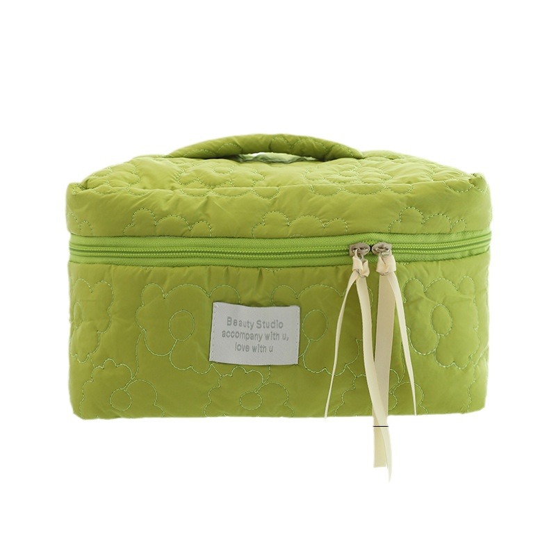 Flower ultra-light makeup bag, large-capacity portable hand-held storage bag, girl travel lipstick, cosmetics and toiletries bag Item Picture