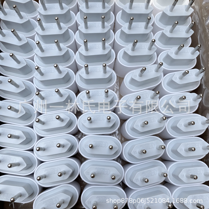 PD20W charger, PD30W set, 1-meter, 1.5-meter, 2-meter compatible with Apple mobile phones and iPad CE certification Application Scenario
