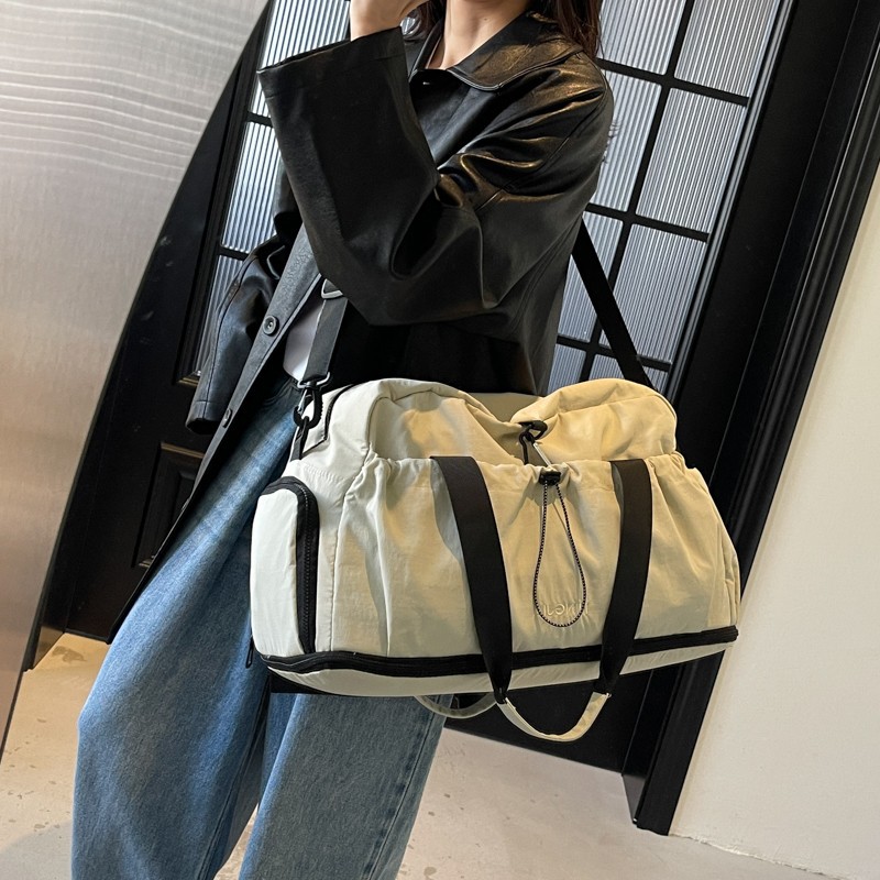 Expandable casual travel bag, simple and lightweight hand-held shoulder bag, dry and wet separated shoe compartment, sports and fitness bag Specification drawing