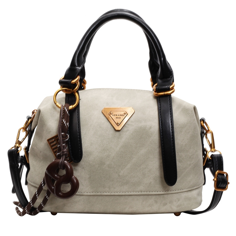 Autumn and winter retro hand-held small bag for women, 2024 new style fashionable oil-wax leather pillow bag, versatile single-shoulder crossbody bag Item Picture