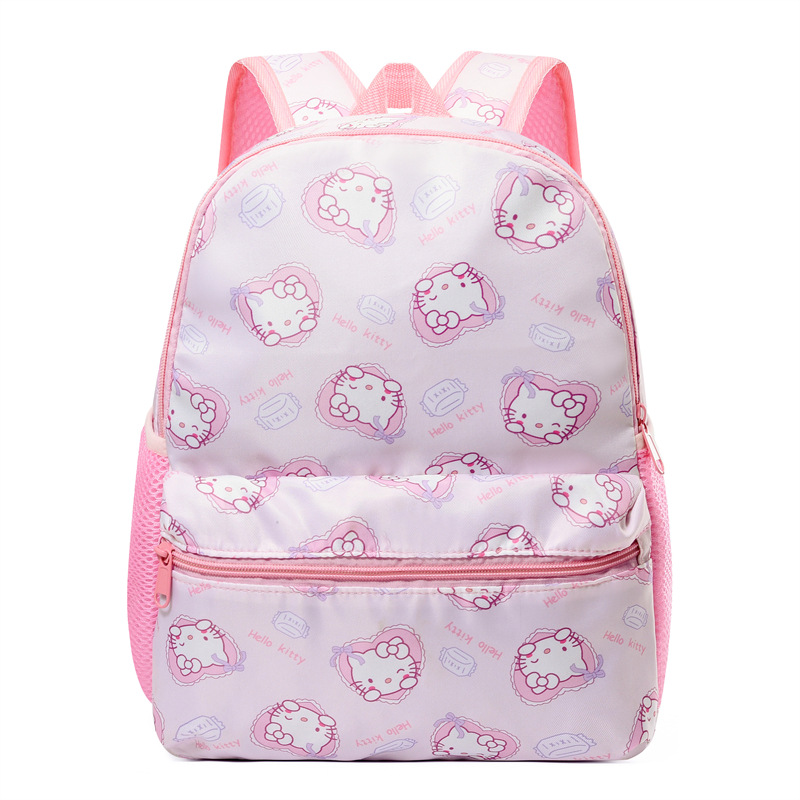 Spring outing backpacks, cute children's schoolbags, boys and girls going out, kindergarten baby backpacks, primary and secondary school students' travel bags Application Scenario