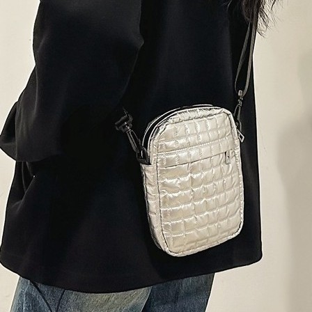 2024 Winter new men's and women's cotton-padded bag, casual capacity crossbody bag, outdoor trendy backpack, casual chest crossbody bag details Picture