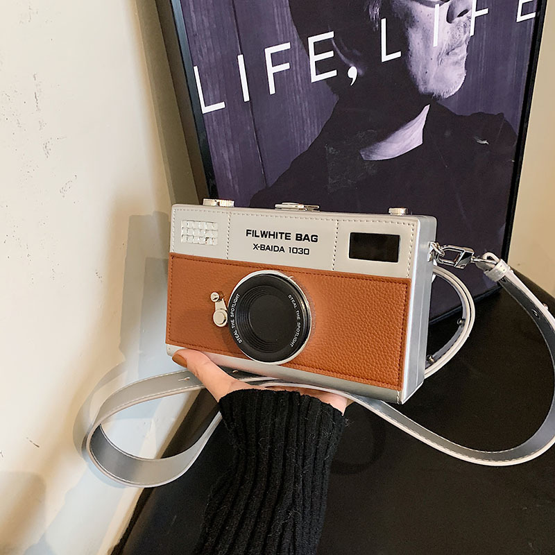Personalized and creative mini camera bag, retro crossbody versatile bag, niche box bag, fresh chain small square bag full figure