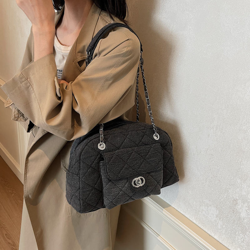 Little Chanel Boston denim bag 2024 Autumn/Winter New underarm bag for women, large-capacity lightweight chain tote bag details Picture