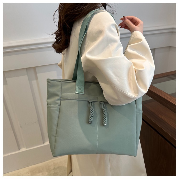 Baotote bag, bucket bag, women's bag, 2024 new large-capacity solid color single-shoulder bag, versatile hand-carry commuting shopping bag full figure
