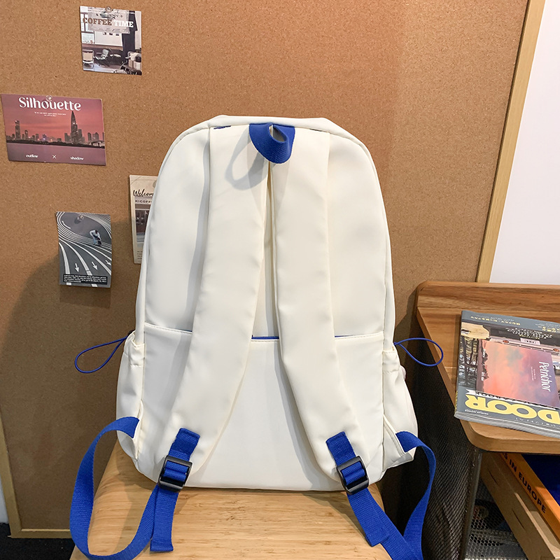 The new large-capacity casual backpack with an ins style and Japanese style is a simple and versatile travel backpack for junior and senior high school students Specification drawing