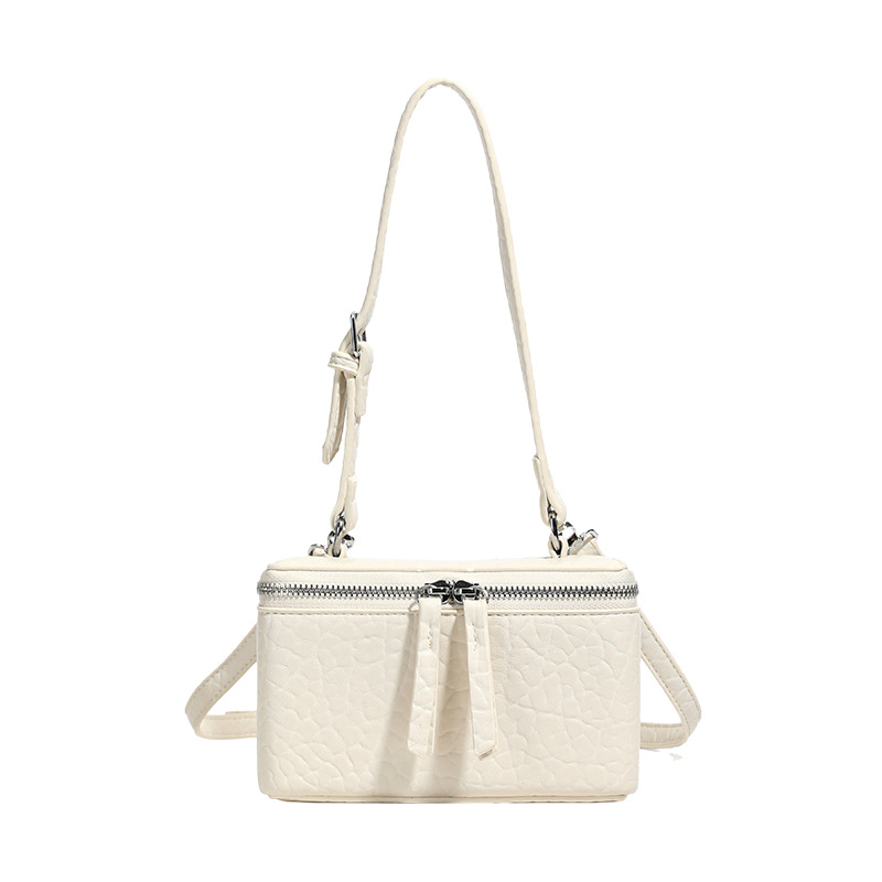 2025 New Korean-style fashionable box bag, women's stylish, light luxury, large-capacity crossbody bag, trendy solid color single-shoulder bag Item Picture