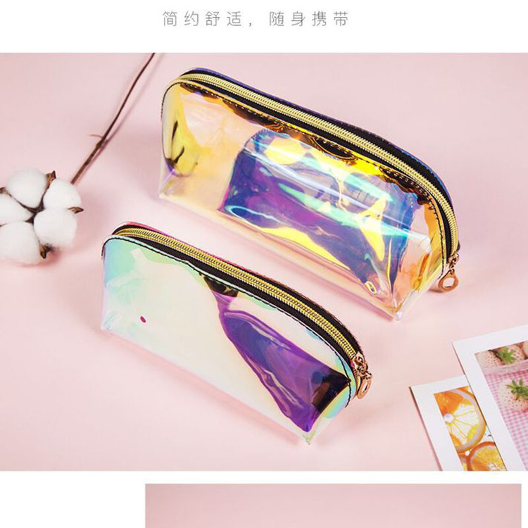 Waterproof laser makeup bag, portable TPU, ladies' hand-held colorful makeup bag, portable skin care product storage bag Application Scenario