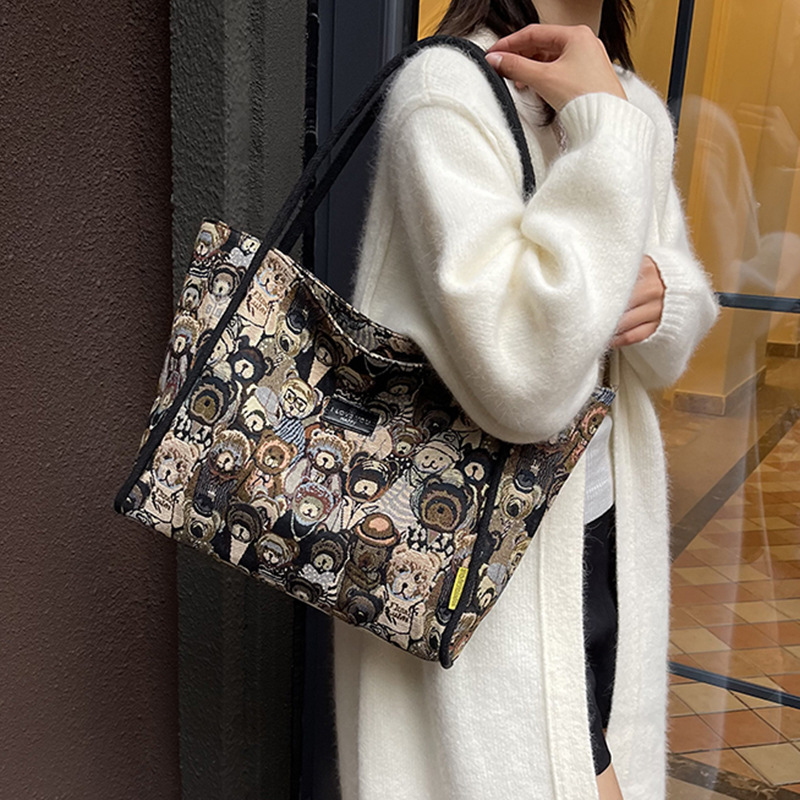 Cute large-capacity tote bag 2024 new style for going out, ins bear print single-shoulder bag, versatile commuting handbag full figure