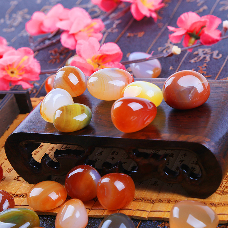 Nanjing Yuhua stones, agate stones, raw stones, multicolored succulents, flowerpots, fish tanks, decorative colored stones, and small colored pebbles details Picture