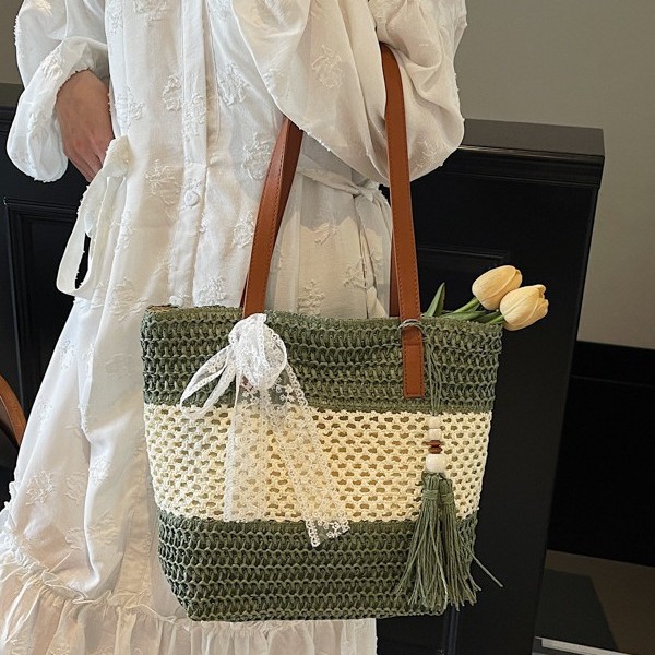 Casual large-capacity woven bag, women's color-blocking striped straw woven bag, summer niche new underarm bag, high-end single-shoulder bag full figure