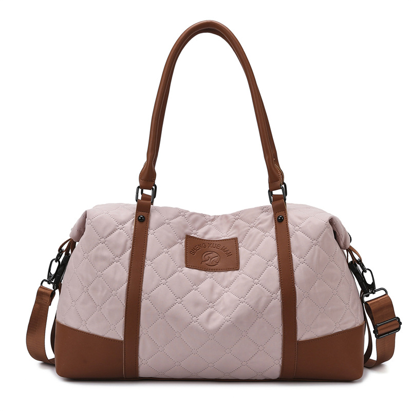 The new large-capacity fitness bag for autumn and winter is lightweight and convenient for business trips. It is a fashionable set for going out and a luggage bag with a handle. It is suitable for foreign trade Item Picture