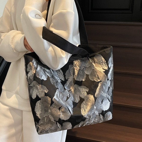 Fashionable spring and summer new tote bag, retro large flower shiny large capacity tote bag, new shoulder bag, versatile bag details Picture