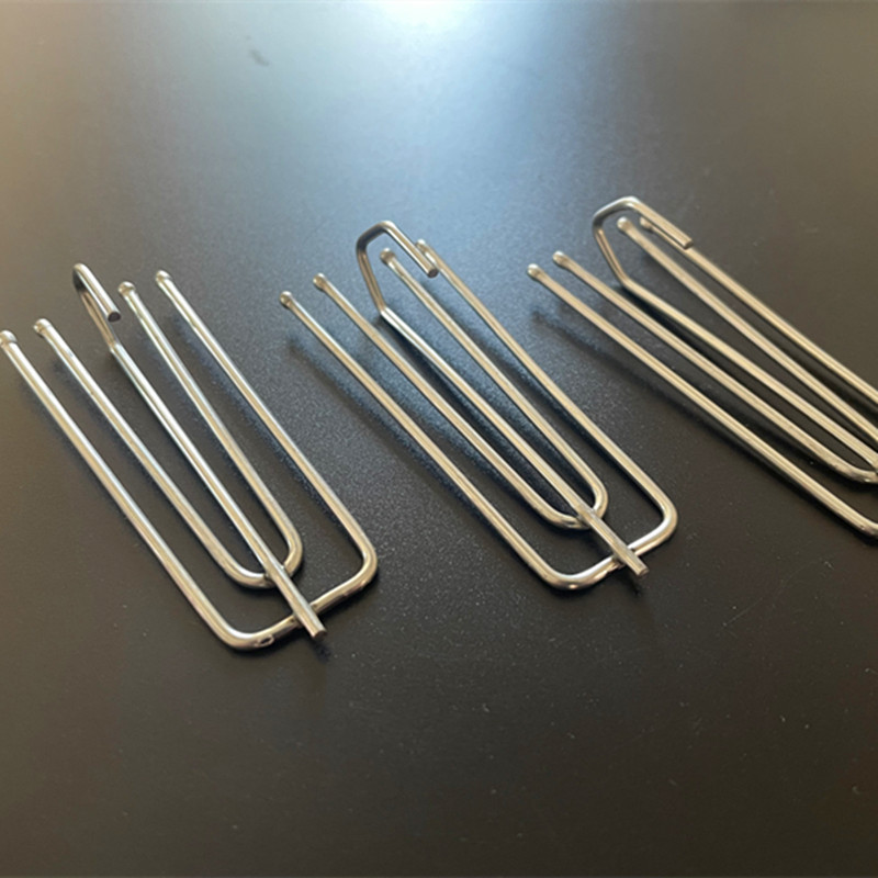 Wholesale of curtain four-claw hooks, galvanized curtain hooks, four-fork hooks, curtain accessories and fabric tape hooks from manufacturers Application Scenario