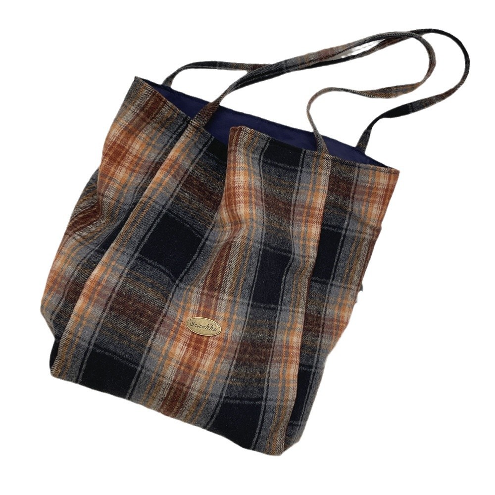 41211 Winter woolen checkered single-shoulder bag, ins retro checkered canvas bag, large capacity double-bread commuter bag Item Picture