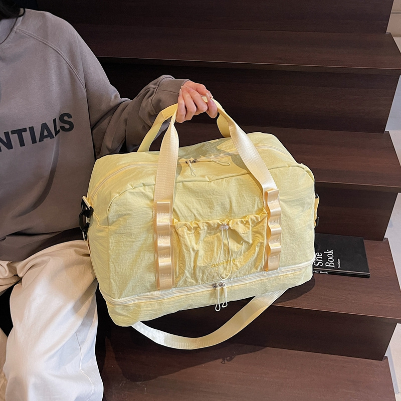 New multi-functional fashionable travel bag, hand-held dry and wet separation training and sports bag, long and short distance large-capacity luggage bag full figure