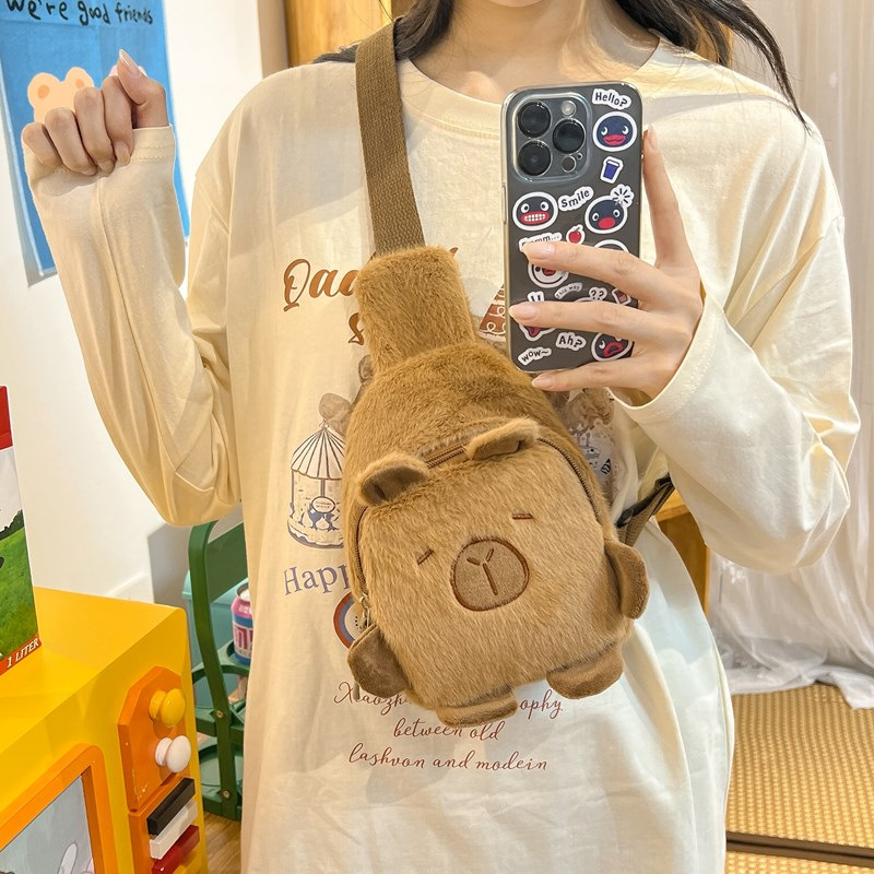New Capibara plush mobile phone small bag, women's autumn and winter cartoon capybara crossbody bag, durable commuting chest bag details Picture