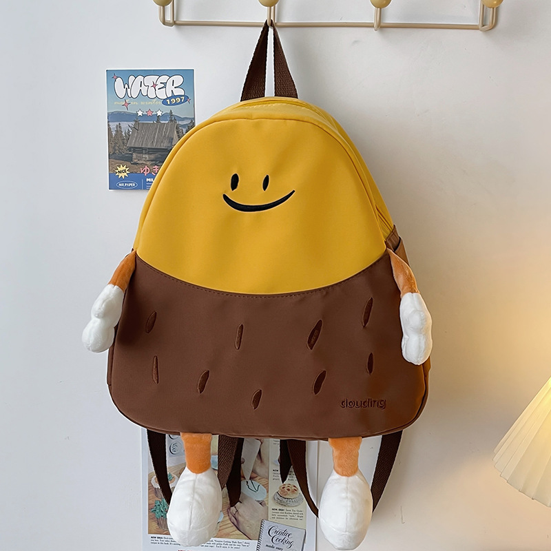 Cute little potato backpack, cartoon large-capacity schoolbag, children's bag, college student travel, forest-style and Japanese-style small backpack Application Scenario