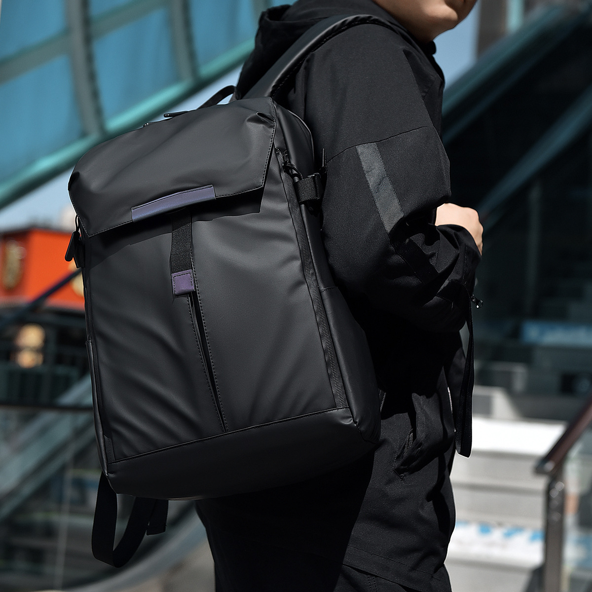 Cross-border men's casual backpacks, large-capacity functional backpacks, multi-functional laptop bags, college student schoolbags full figure