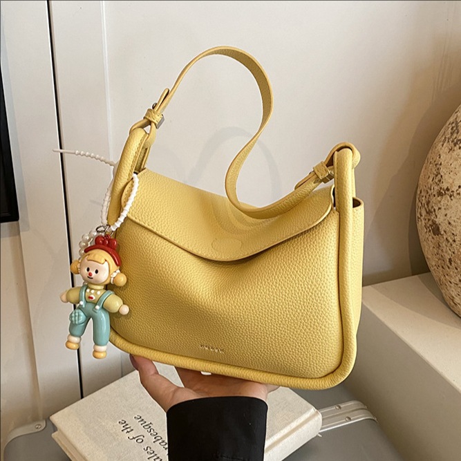 High-end and fashionable lychee pattern underarm bag for women, 2025 new stylish and versatile single-shoulder bag, simple solid color crossbody bag full figure