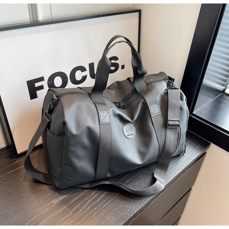 Customized travel bags with dry and wet separation, swimming bags, large-capacity short-distance portable multi-functional sports and fitness bags for women wholesale full figure