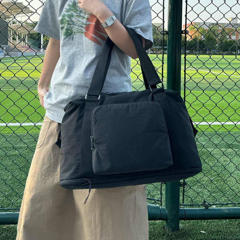 Foldable and expandable sports and fitness bag, large-capacity hand-held travel bag for women's outings, and a portable luggage bag with a pull handle details Picture