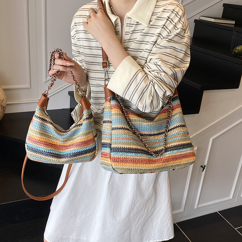 2025 Summer Seaside vacation beach woven bag for women's casual wear, large capacity, fashionable color contrast, versatile single-shoulder crossbody bag details Picture