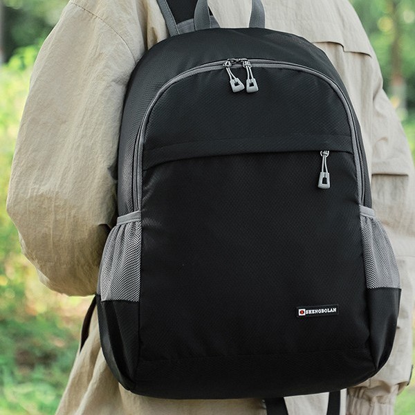Simple and casual backpack, large-capacity backpack, new style 2024 fashionable schoolbag for junior and senior high school students, couple backpack Application Scenario
