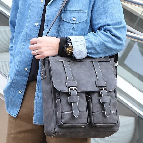 New men's shoulder bag with retro design, horizontal shoulder bag, handbag, Korean version waterproof and wear-resistant crossbody bag details Picture