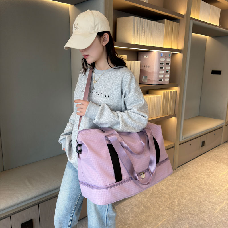 Versatile travel bag, fitness and sports bag, men's and women's large-capacity luggage bag, dry and wet separated handbag, independent shoe compartment Application Scenario